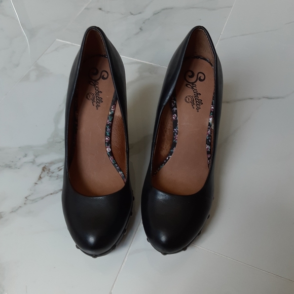 Seychelles high heels pumps pinup - Picture 3 of 7